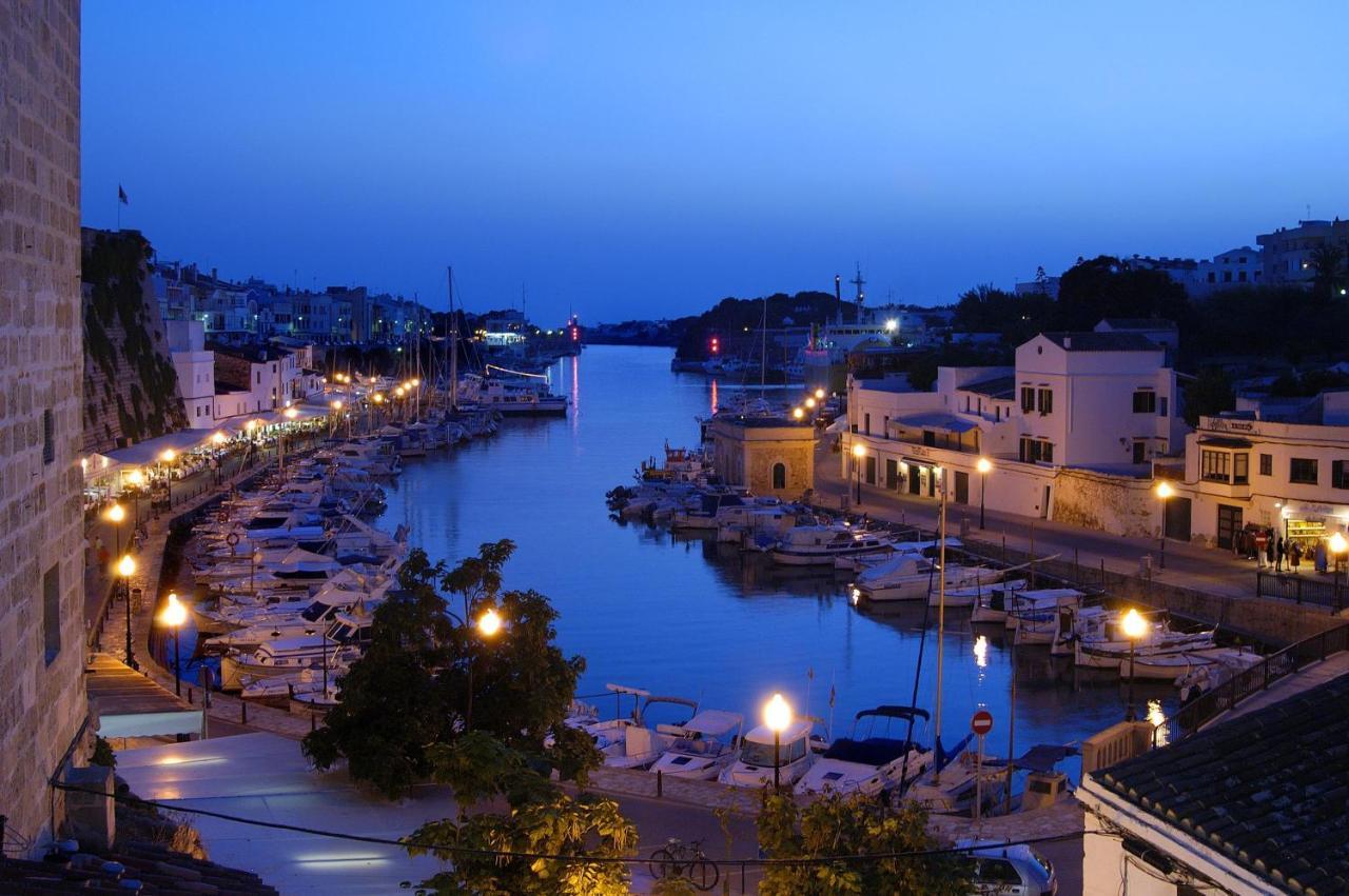 Pierre & Vacances Menorca Cala Blanes カラ・エン・ブラネス エクステリア 写真