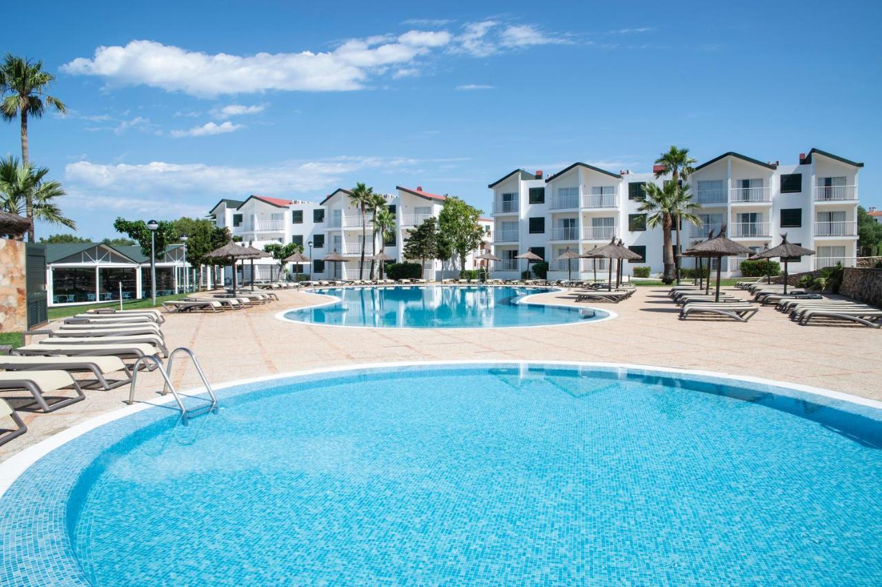 Pierre & Vacances Menorca Cala Blanes カラ・エン・ブラネス エクステリア 写真