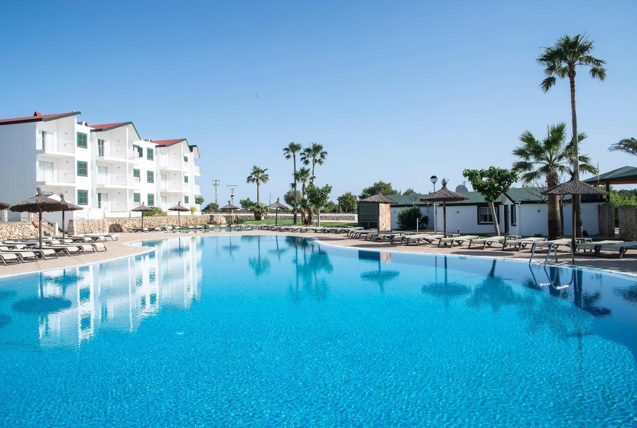 Pierre & Vacances Menorca Cala Blanes カラ・エン・ブラネス エクステリア 写真
