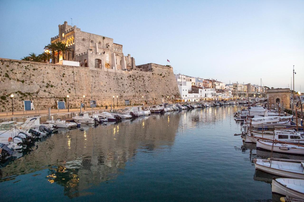 Pierre & Vacances Menorca Cala Blanes カラ・エン・ブラネス エクステリア 写真