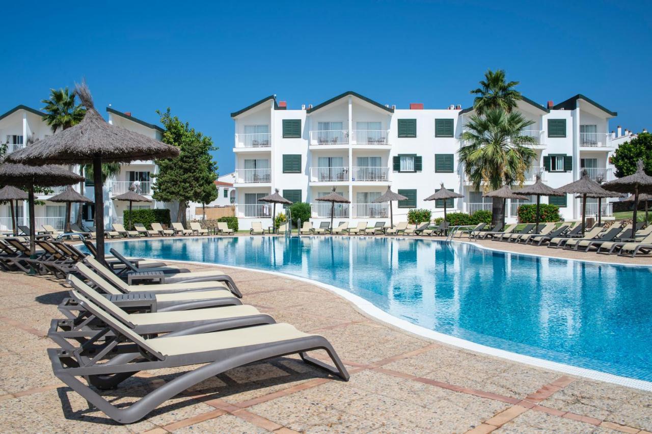 Pierre & Vacances Menorca Cala Blanes カラ・エン・ブラネス エクステリア 写真