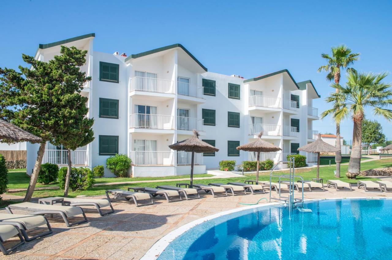 Pierre & Vacances Menorca Cala Blanes カラ・エン・ブラネス エクステリア 写真