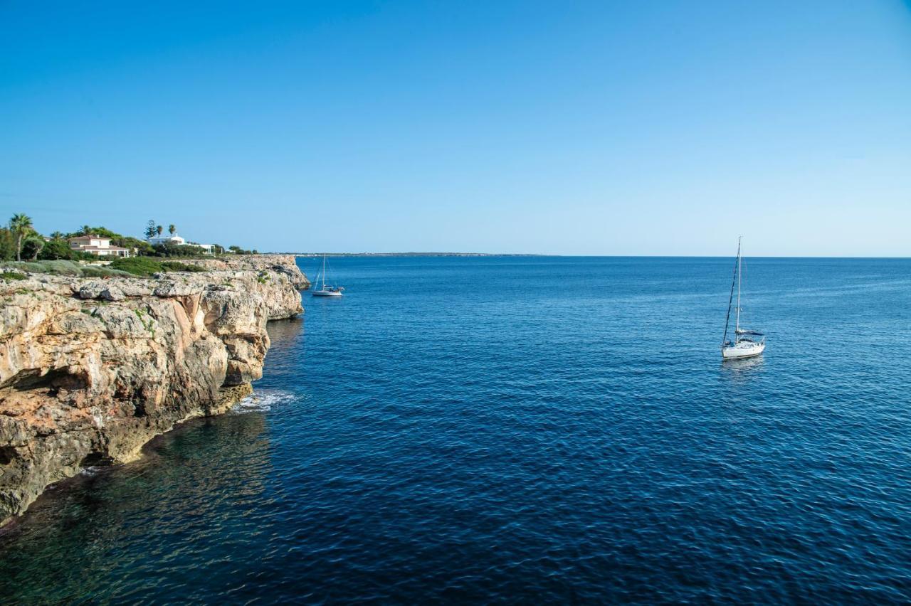 Pierre & Vacances Menorca Cala Blanes カラ・エン・ブラネス エクステリア 写真